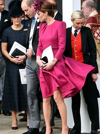 KEIT MINTΛΕΤΟΝ ΜΕ ALEXANDER MC QUEEN