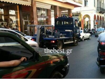 Πάτρα: Ξηλώνουν πινακίδες στην Μαιζώνος ...