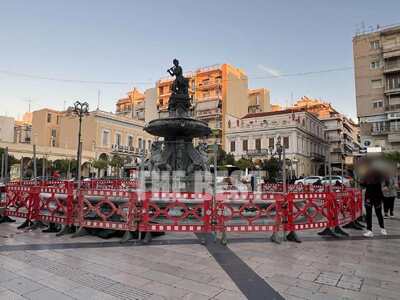 Πάτρα: Το πάνω σιντριβάνι της πλατείας &...