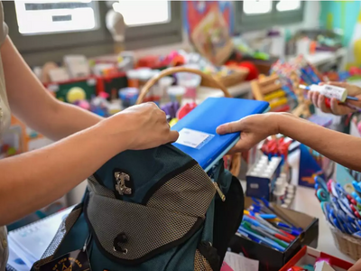 Πάτρα: 250 παιδιά χωρίς τετράδια και μολ...