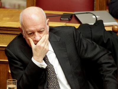 Παπαδημητρίου: Το 2018 η Ελλάδα βγαίνει ...