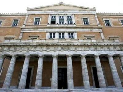 Αναδρομικά δεκάδων εκατομμυρίων ευρώ ζητ...