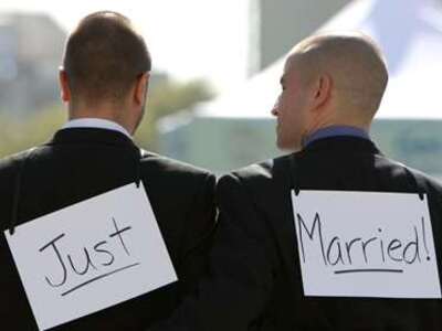 Ολλανδία: Το πρώτο στον κόσμο παντρεμένο...