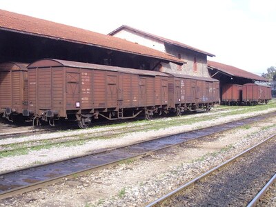 Απομακρύνονται τα βαγόνια του ΟΣΕ από το...