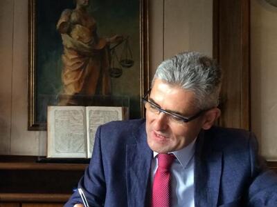 Διαφάνεια στο δημόσιο βίο και αυστηρός έ...