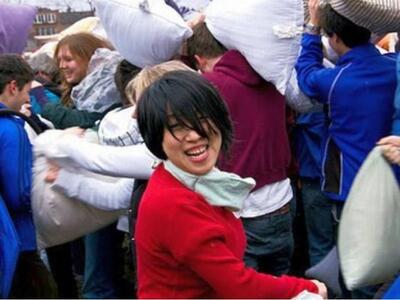 «Πάλευαν» δύο νύχτες με μαξιλάρια για να...