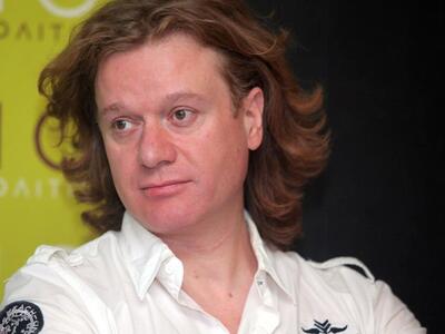 Ο Πέτρος Γαϊτάνος κουρεύτηκε μετά απο......