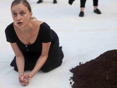 Καλά τα πήγε στο Δίον η παράσταση του ΔΗ...