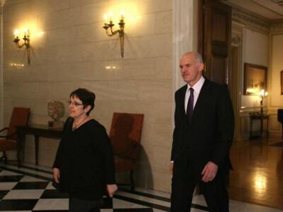 Παπαρήγα: "Δεν υπαρχει θέμα συναίνε...