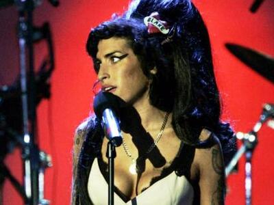 Αλεξ Γουάινχαουζ: «Η βουλιμία σκότωσε τη...