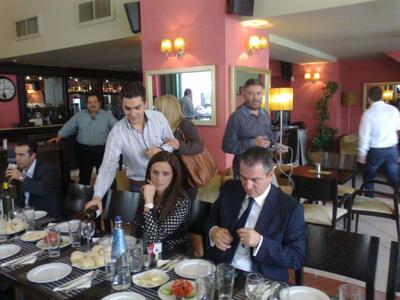 Γεύμα στους δημοσιογράφους παρέθεσε ο κ....