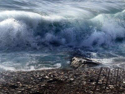 Ποιες περιοχές της Ελλάδας απειλούνται με τσουνάμι