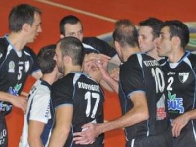 Βήμα πρόκρισης για ΕΑΠ-Λουξ