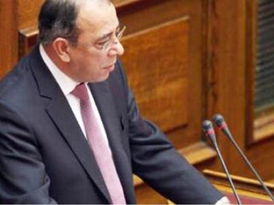 Παπαδημάτος: Να μην το δώσουμε με κάθε τρόπο!