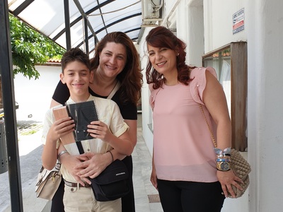  Πώς δυο γονείς κάνουν συναρπαστική τη ζ...