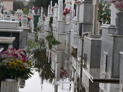 Πλημμύρες στην περιοχή της Νέας Περάμου ...