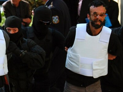 Ο 60χρονος που η Αστυνομία θεωρεί τρομοκ...