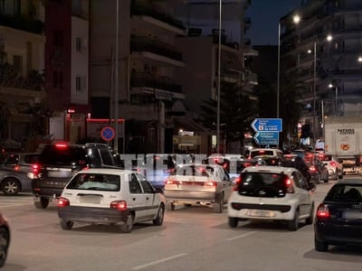 Πάτρα: Παράλυση στους δρόμους λόγω μπλόκων - ΦΩΤΟ