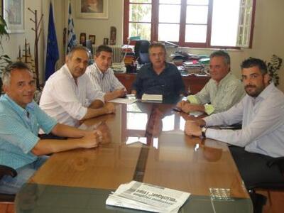 Συνάντηση στο Δήμο Ερυμάνθου για Αυτοκιν...