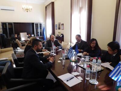 Πάτρα:Αποστολή Κινέζων στο Επιμελητήριο ...