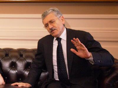 Ντ’ Αλέμα: «Η απόφαση για πάγωμα της ελά...