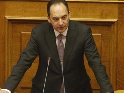 Πλακιωτάκης: Να απολογηθεί η Ζωή Κωνσταν...