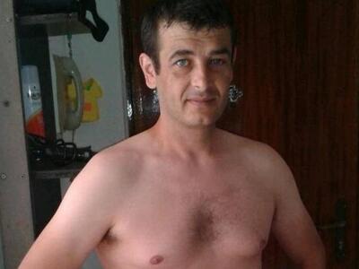 Έχει και προφίλ στο fb o πιστολέρο του Μ...