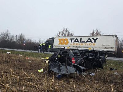 Τροχαίο Ρουμανία: Βομβαρδισμένο τοπίο η ...