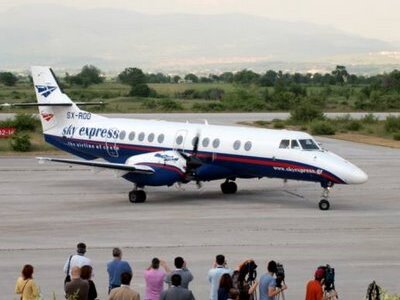 Η Sky Express ανέλαβε την αεροπορική σύν...