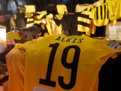 Ανατριχιαστικό μήνυμα από την παρέα του ...