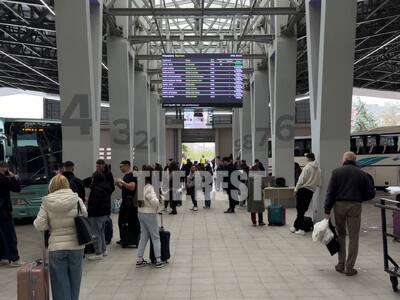 Νon stop τα δρομολόγια- Καρναβαλιστές πα...