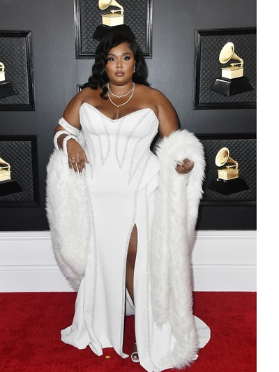 Lizzo με Versace