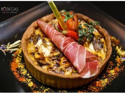 3 χρόνια γαστρονομικής μαγείας από το Bodegas!