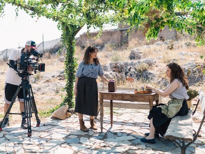 Το Σπίτι Δίπλα Στο Ποτάμι: Οι ηρωίδες τη...