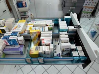 Αγριεύει η κόντρα Λοβέρδου -  φαρμακοποιών