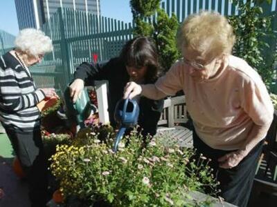 Πάνω από 200.000 οικογένειες έχουν ένα μ...