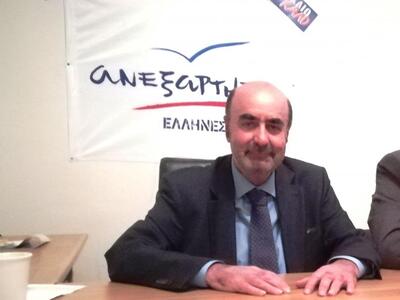 Ο Γραμματέας των ΑΝ.ΕΛ., Θύμιος Δρόσος σ...