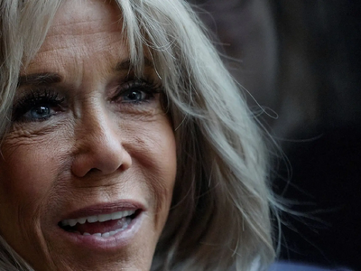 Η Μπριζίτ Μακρόν «είναι άντρας»: Πώς ξεκ...