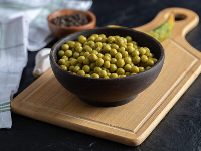 Πανεύκολη συνταγή για αρακά λαδερό με ντ...