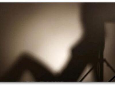 Ατάλαντη δημοσιογράφος πήρε εκπομπή επει...