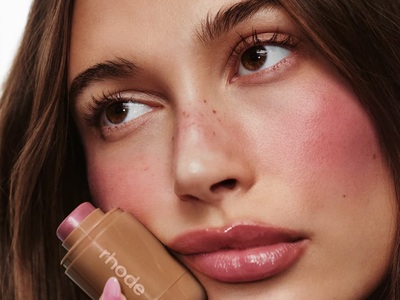 Στη Μήλο η καλοκαιρινή καμπάνια των ειδώ...