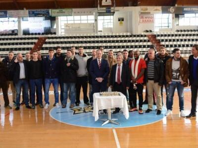 Έκοψε την πρωτοχρονιάτικη πίτα του ο Από...