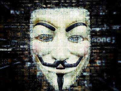 Οι Anonymous χάκαραν το Κρεμλίνο και απε...