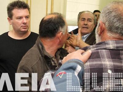 Εξαγριωμένοι κάτοικοι του Επιταλίου εισέ...