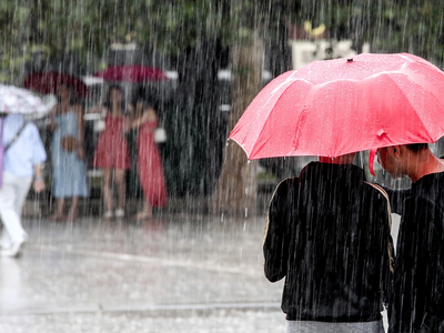Καιρός: Έρχεται κακοκαιρία με καταιγίδες...