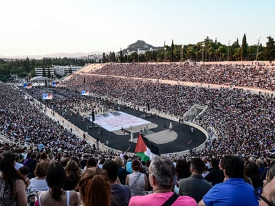 Κατάμεστο το Καλλιμάρμαρο για τη συμπλήρωση 100 χρόνων από τη γέννηση του Μίκη Θεοδωράκη Κατάμεστο το Καλλιμάρμαρο για τη συμπλήρωση 100 χρόνων από τη γέννηση του Μίκη Θεοδωράκη