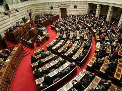 Το  52% των Ελλήνων δεν εμπιστεύονται πο...