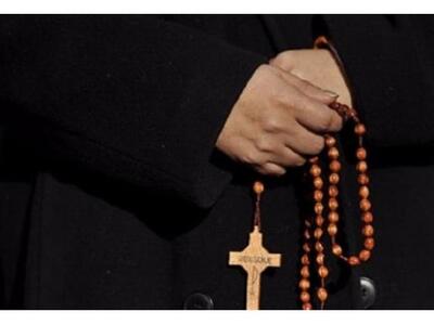 Τέθηκε σε αργία ο ιερέας που εξαπατούσε τον κόσμο