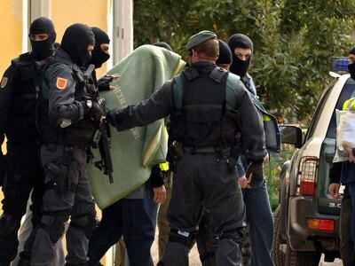 Σύλληψη 19χρονης για τρομοκρατία 