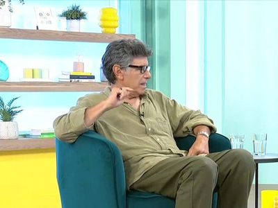 Μπέζος: «Με φαντάζεστε να έρθω αύριο με ...